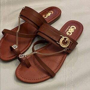 GBG Los Angeles Brown Sandals with Gold Chain